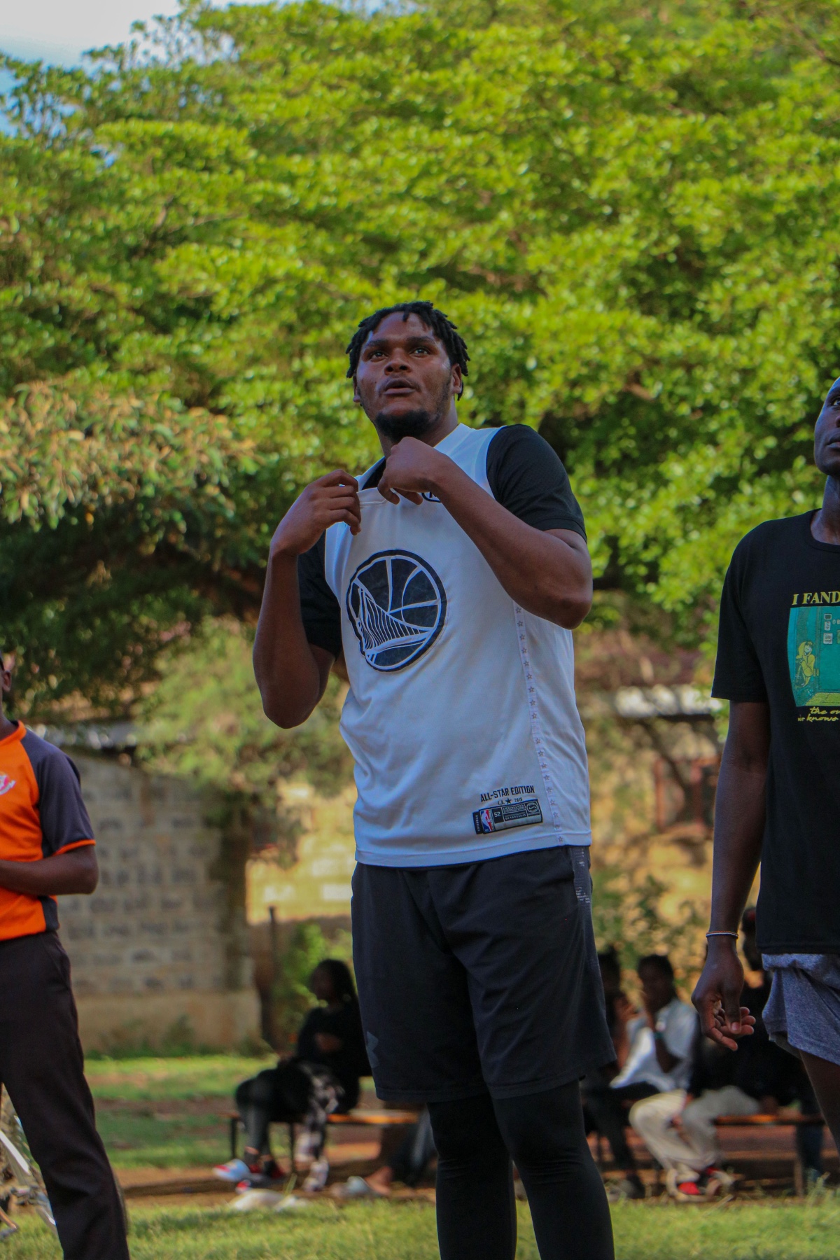 Tz Pazi big man Gopy steps up to save Kwetu Basketball against Divai.